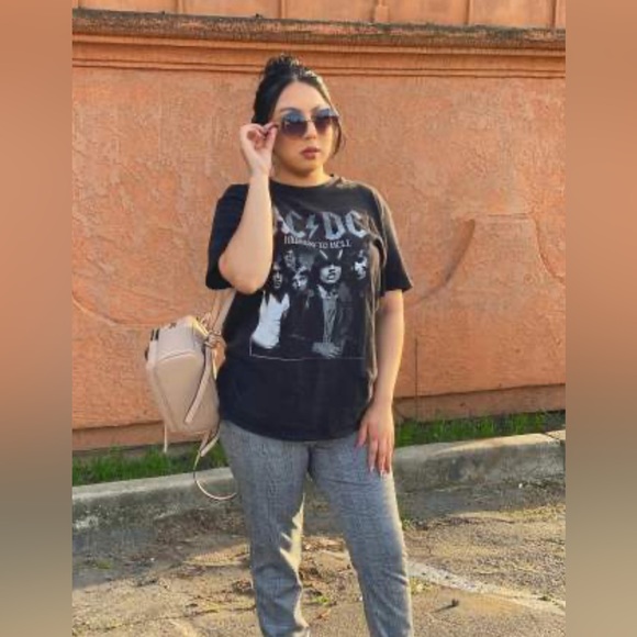 Men's AC/DC Short Sleeve Graphic Crewneck T-Shirt - Black (L) Large - Picture 7 of 9